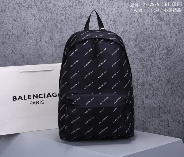 バレンシアガバッグコピー 2021新品注目度NO.1 BALENCIAGA メンズ バックパック