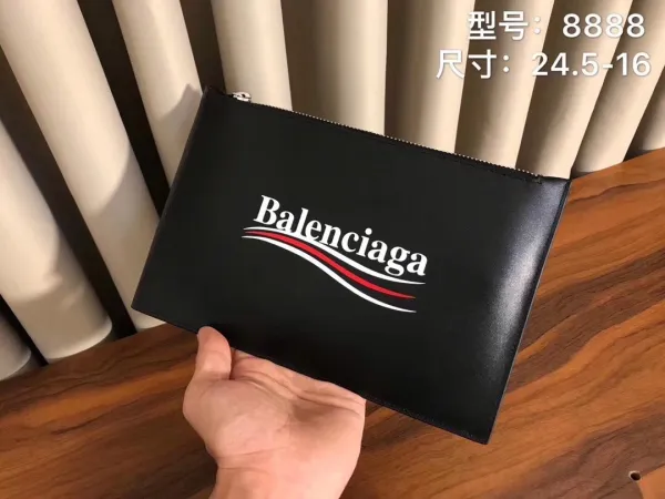 バレンシアガバッグコピー 2021新品注目度NO.1 BALENCIAGA メンズ セカンドバッグ