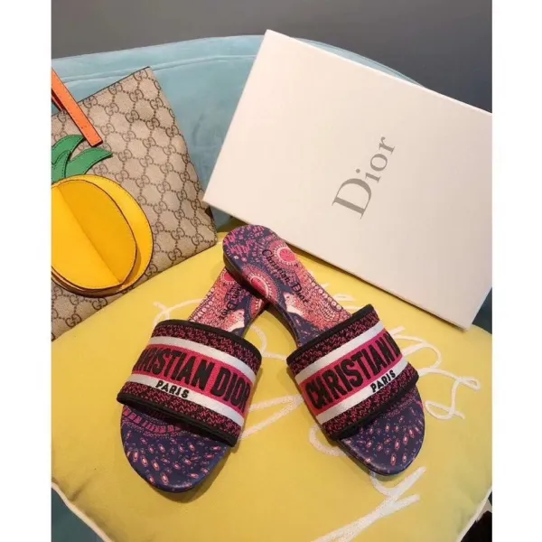 ディオール靴コピー 2021新品注目度NO.1 Dior レディースサンダル-スリッパ