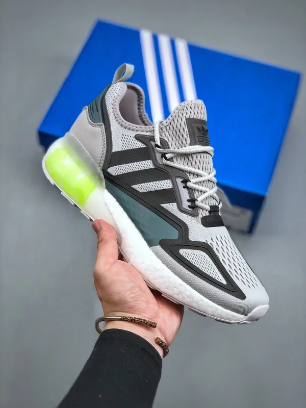 アディダス 靴コピー 2021新品注目度NO.1 adidas メンズ スニーカー