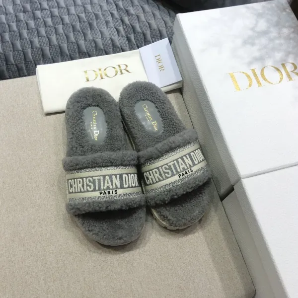 ディオール靴コピー 2021新品注目度NO.1 Dior レディース サンダル-スリッパ