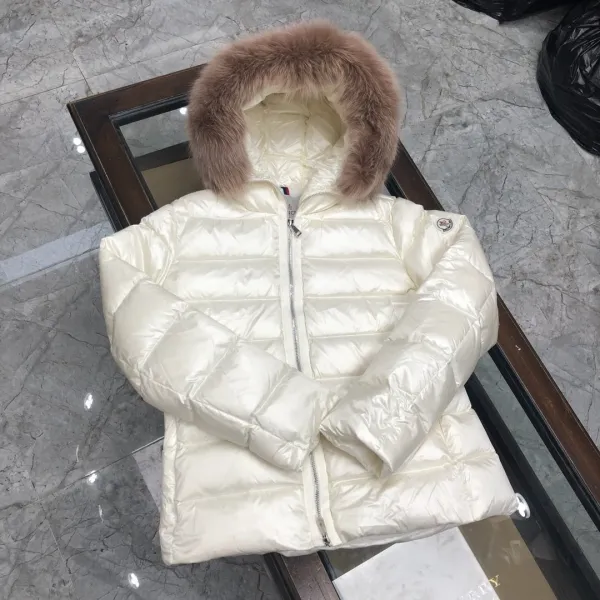 モンクレール服コピー 2022新品注目度NO.1 Moncler レディースダウンジャケット