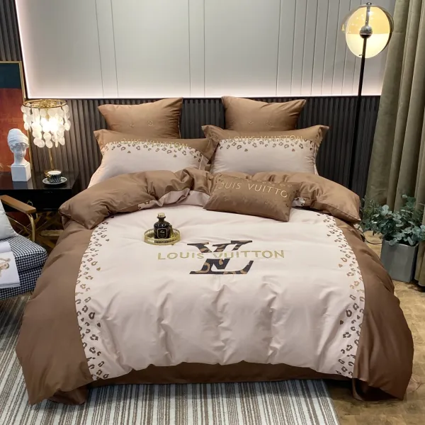 ルイヴィトン寝具カバーコピー 大人気2022新品 Louis Vuitton 寝具カバー綿１０ ０％ 4点セット